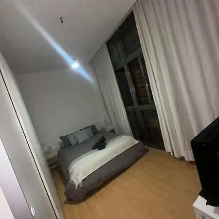 Apartment Alojamiento Cerca El Centro De *